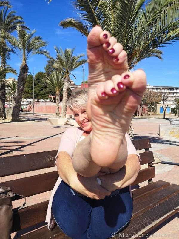 Sunny Sassy Soles!