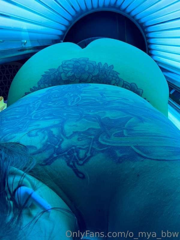 I can finally tan 🥹🥹 Do you want to make my week better and ..