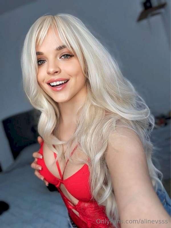 FREE SUBS😋This sweetie babe with natural bubs is alone for a..
