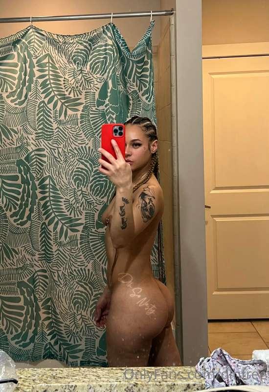 Hiiiiii my lil nasties I’m back and better than ever !!!!!!
