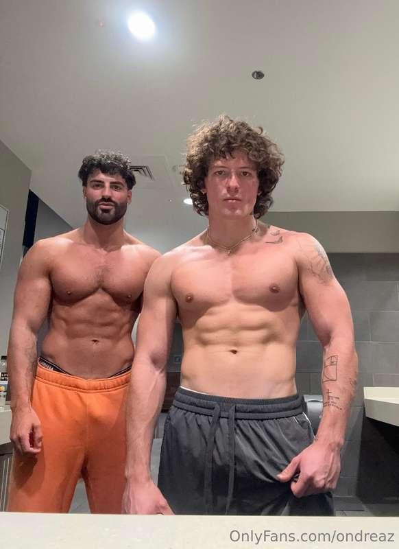 Smash like if you wanna see us fuck around together 😈🍆🍆