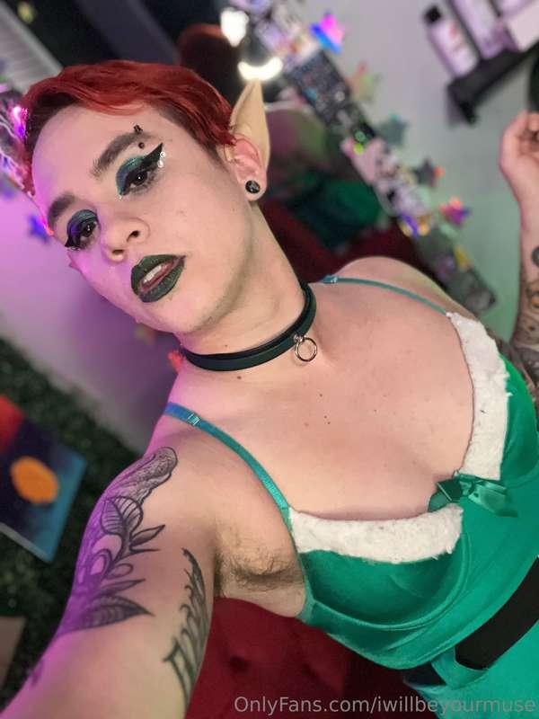 you could kiss me instead of kissing Santa, just saying