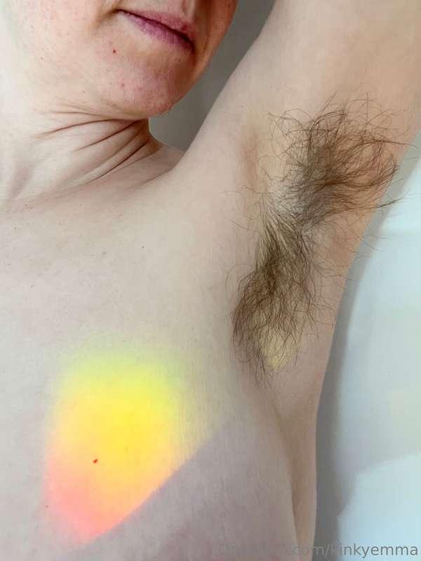 Love when I catch prisms on my body!
