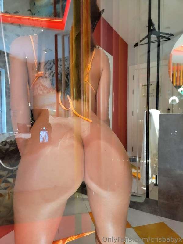 Too hot to handle, but too bootylicious to resist!