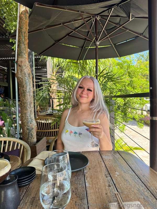 megsnotdead image #0