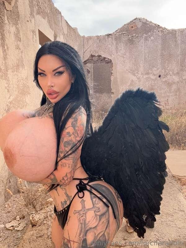 Did you miss me? I'm back from my vacation to fulfill your f..