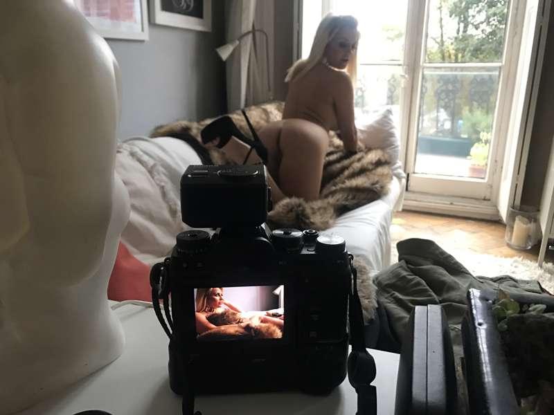 SEXY NUDE 