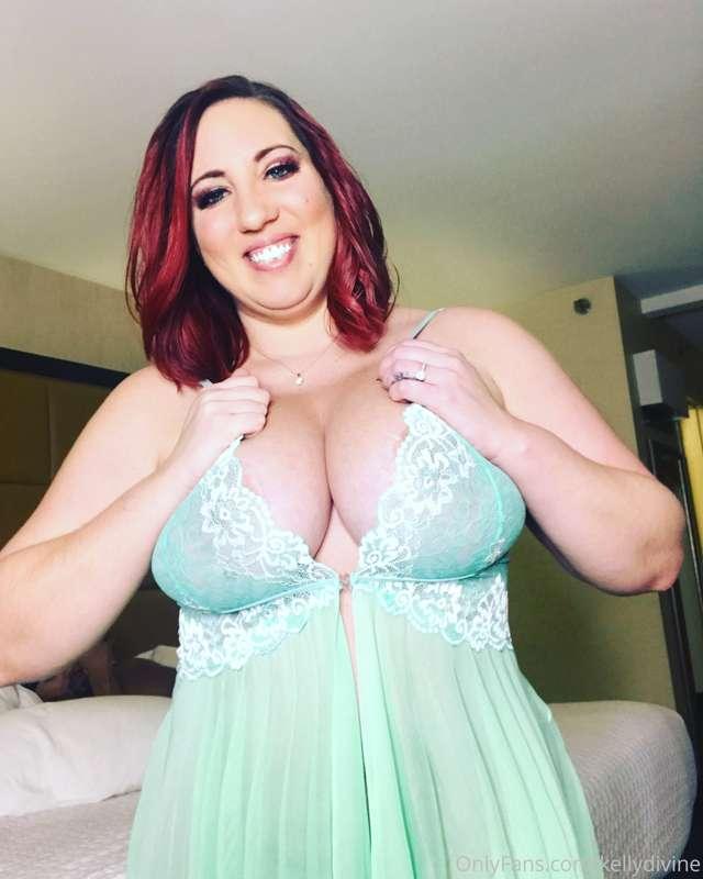 kellydivine image #2