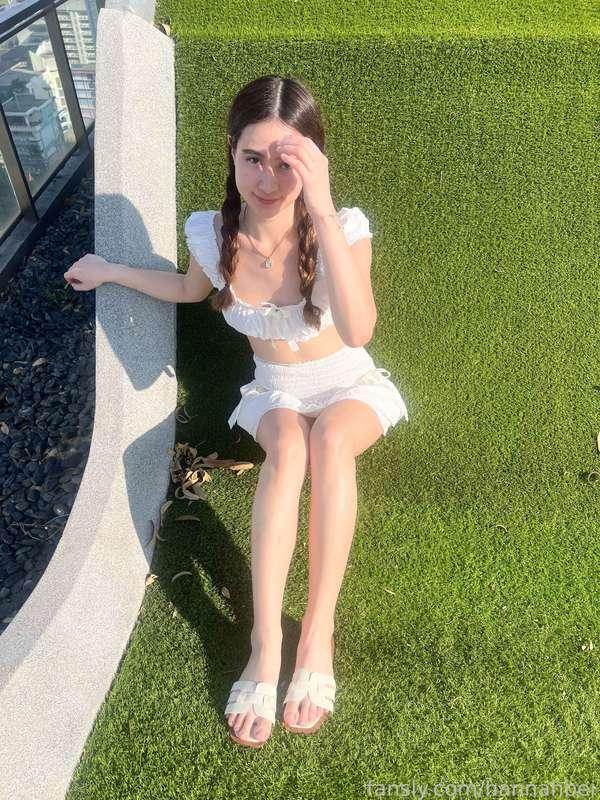Morning! 🤍

🎀 #cutegirl #dress #outdoor #innocent #babyface #pigtails #18 #sweet #nonnude #hapa 🎀