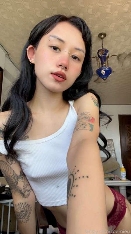 zoemieu image #3