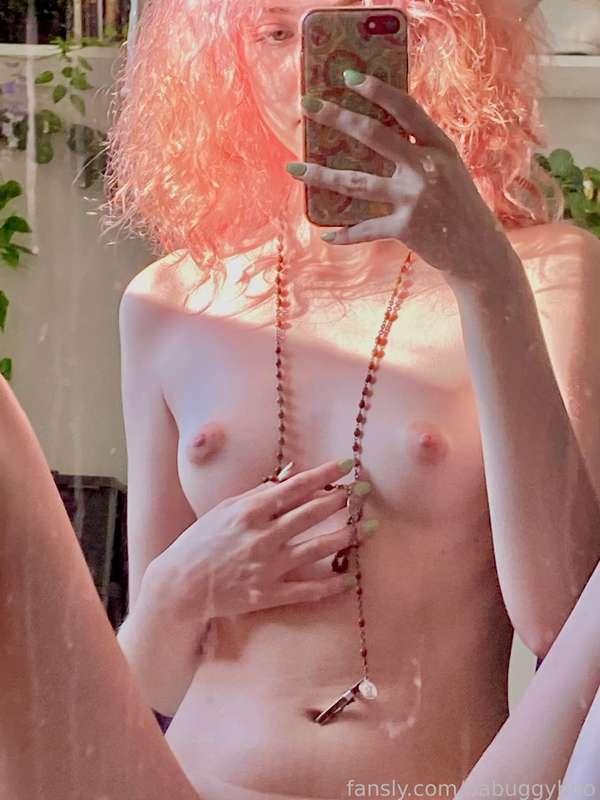 🩷💛🩷

tags
#nopanties #nude #nudes #pinkhair #boobs #egirl #egirlnudes #nudegirl 