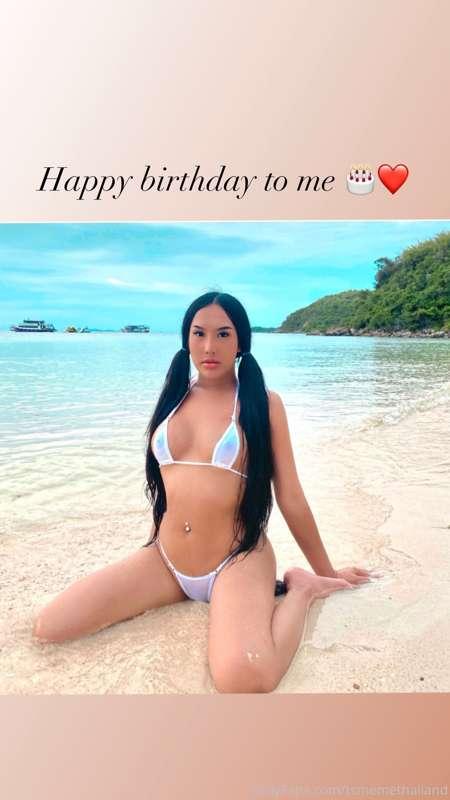 14 November 
Happy birthday to me ❤️😍🎂🎉