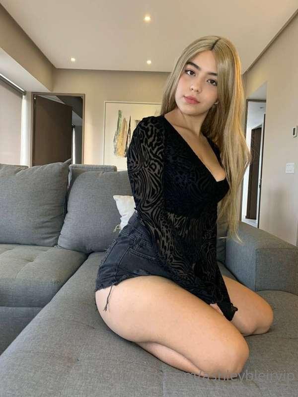 I have a secret to tell you baby, message me 😋