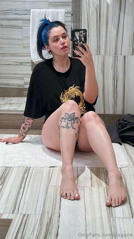 🖤💜 $5 = a spank and a drink for me in Vegas 💜🖤