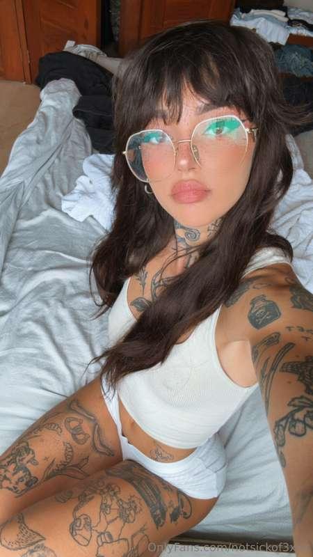 boreddd... message me if you wanna have sum fun