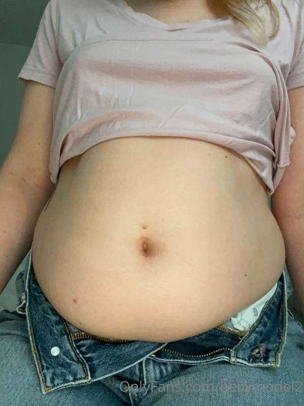 It’s STUFFED SUNDAY!! 😋 
Swipe to see a little squishy belly..