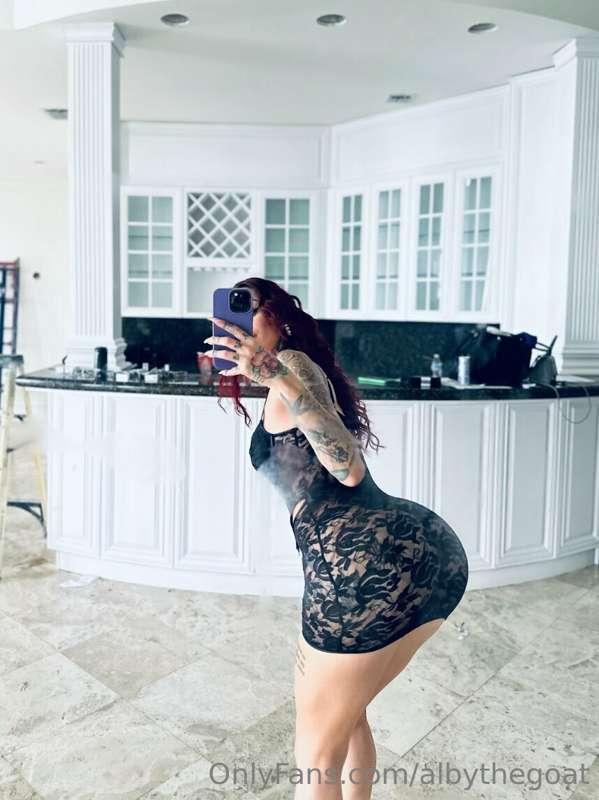 Lemme sit on your face 😇