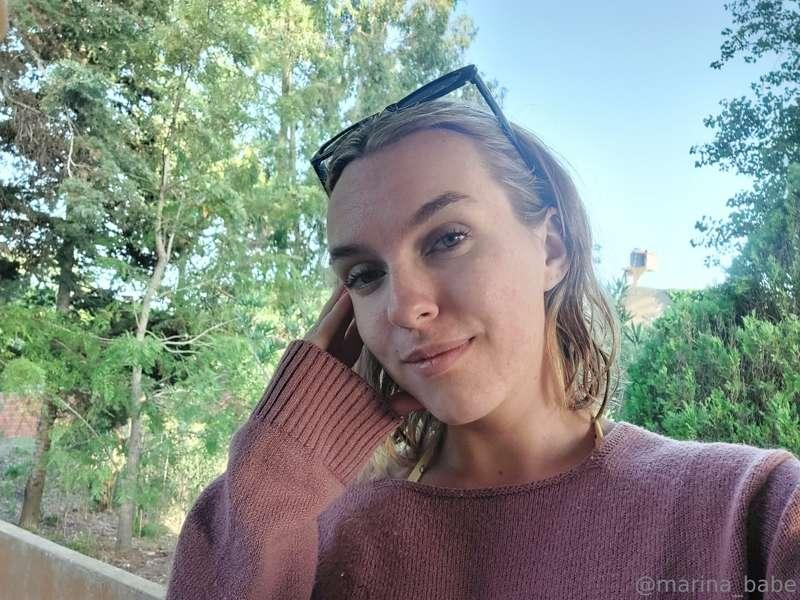 Hi