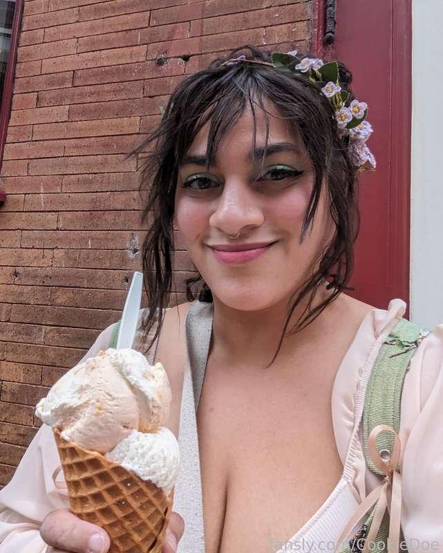 Had a "busy" day 🍦 🥓 🍰