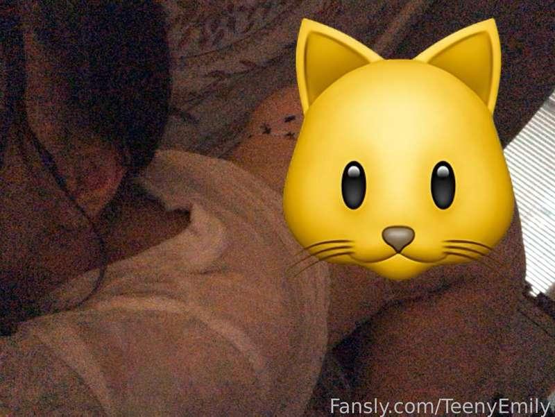 teenyemily image #2