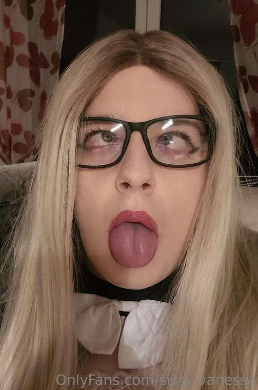 sissy-vanessa image #1