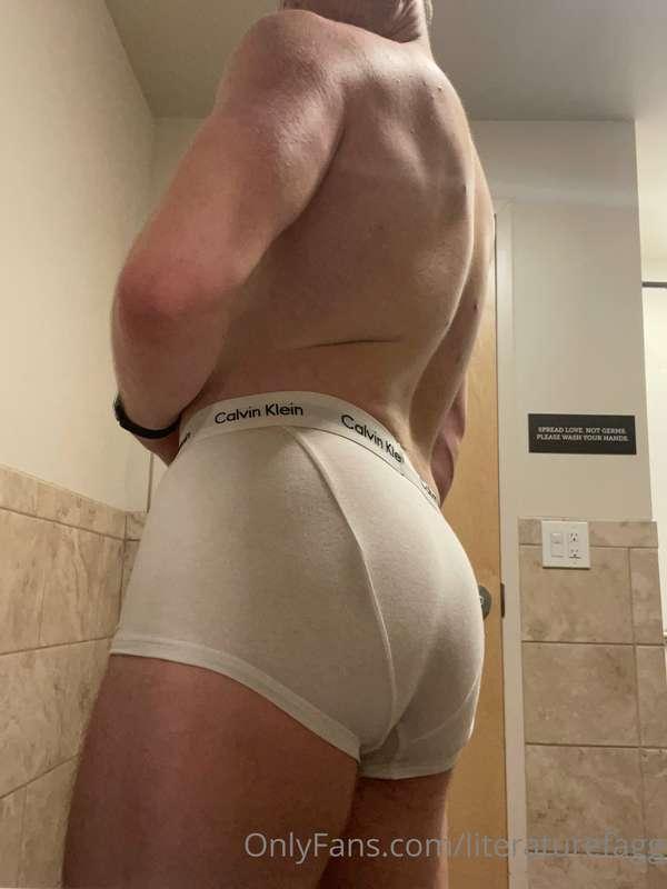 Another bathroom set? Pure gluttony 🍆🍑