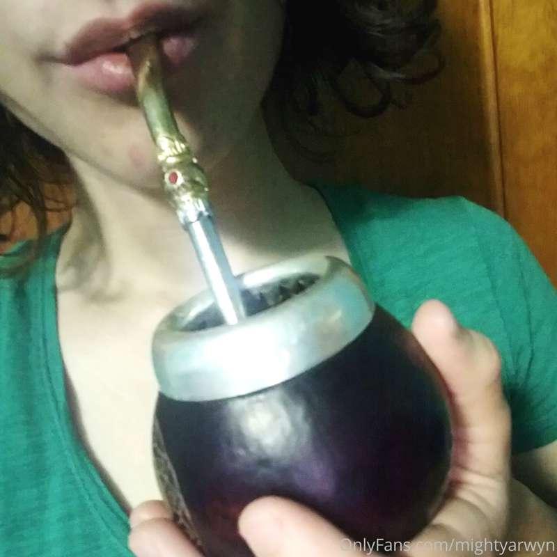 *Yerba maté appreciation post*

Because coffee is lovely and..