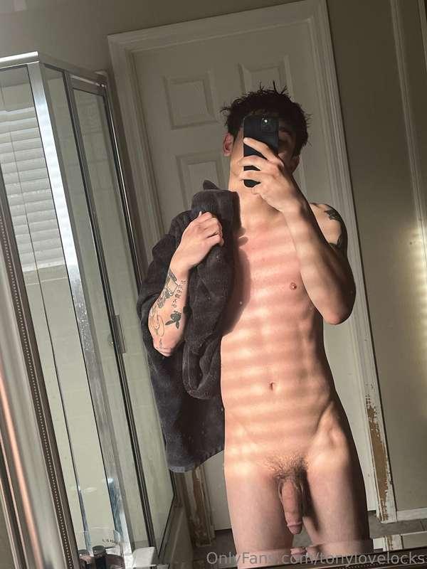 tonylovelocks image #1