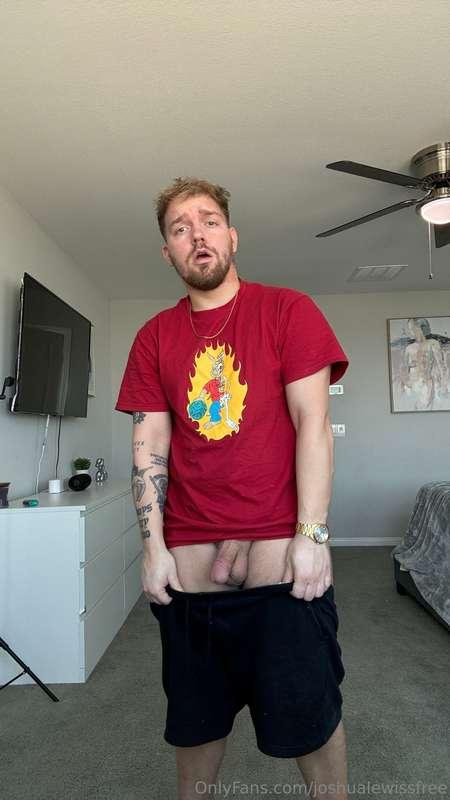 Suck me till I'm throbbing 😏