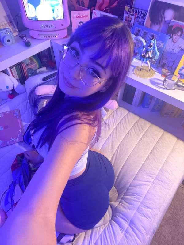 let's have a sleepover :3