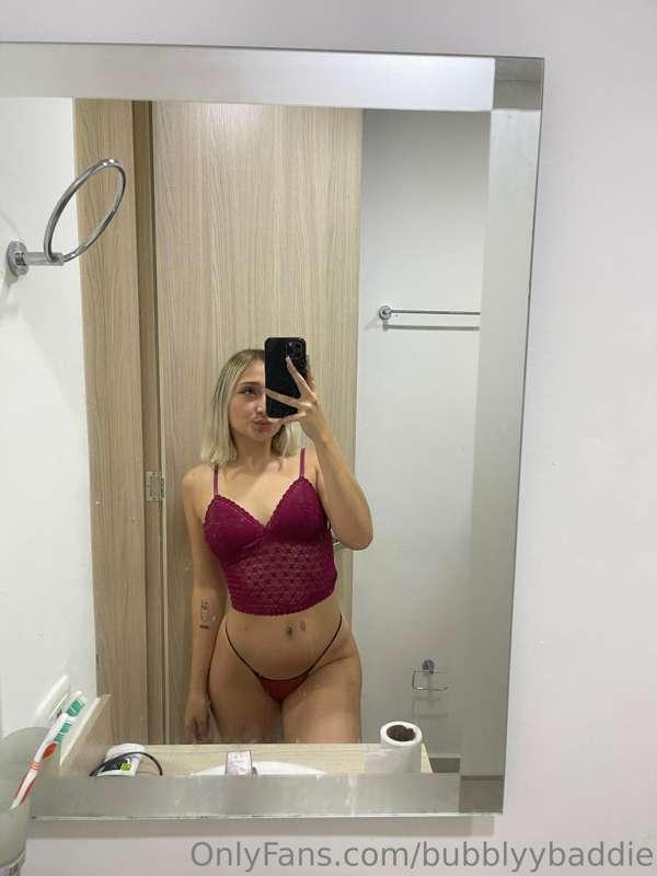 Swipe right for a surprise 🤪