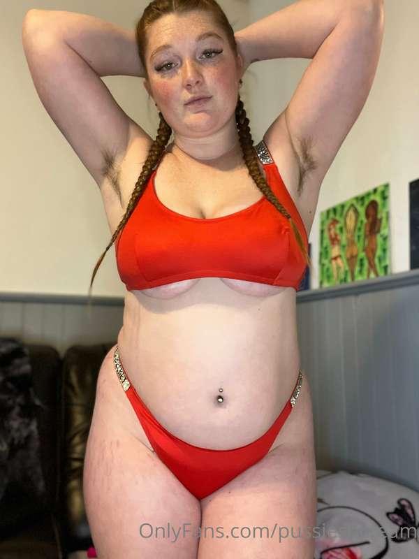 Big tits and hairy pits 🤪