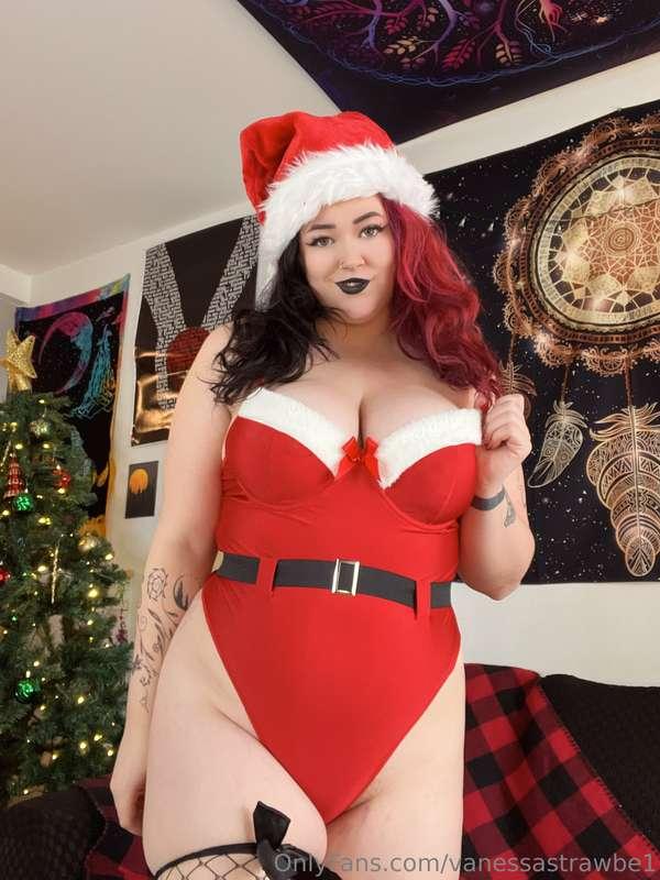 It’s Mrs clause today 🥰