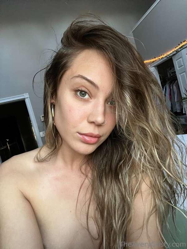 🥹💕 Im still here, still alive! I’ve got some crazy stuff goi..