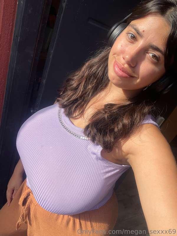 They were my favorite headphones but they broke.🫣🥲