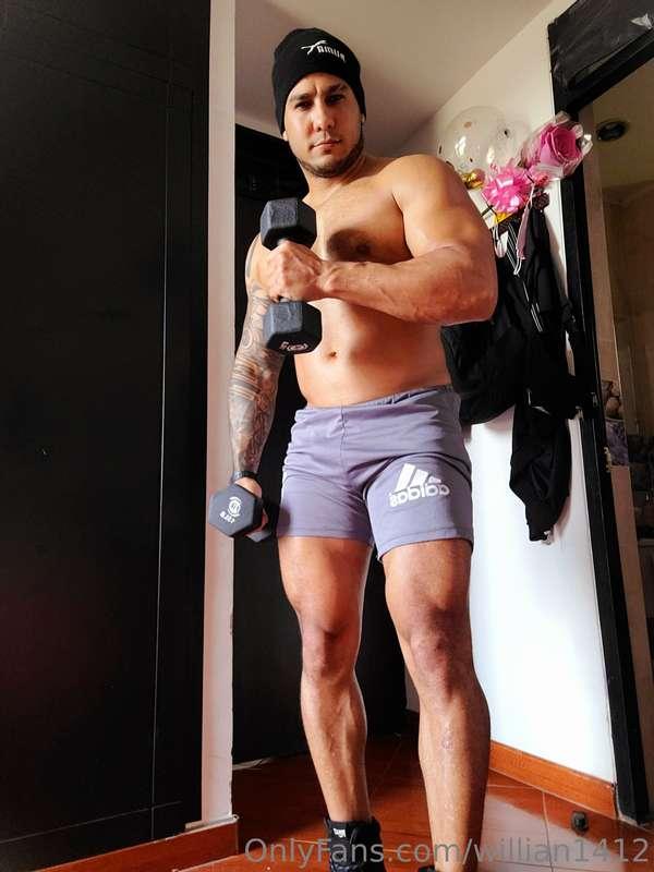 Gym morning at home😉😈