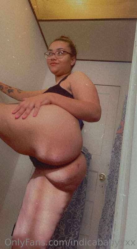 Insert face here 💦🍑