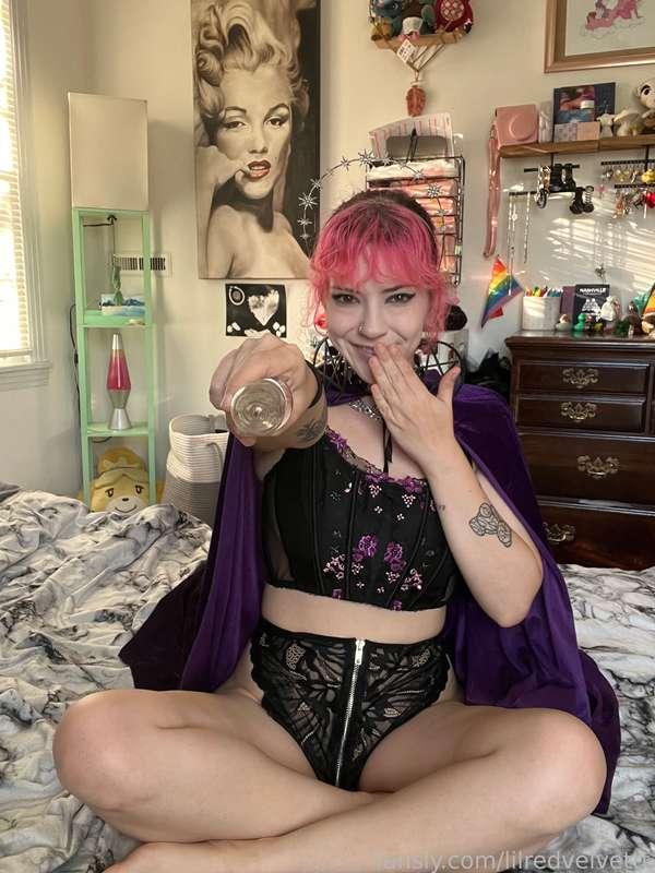 lilredvelvettt image #1