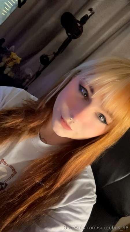 Just me being cute and happy that I get to play games ☺️