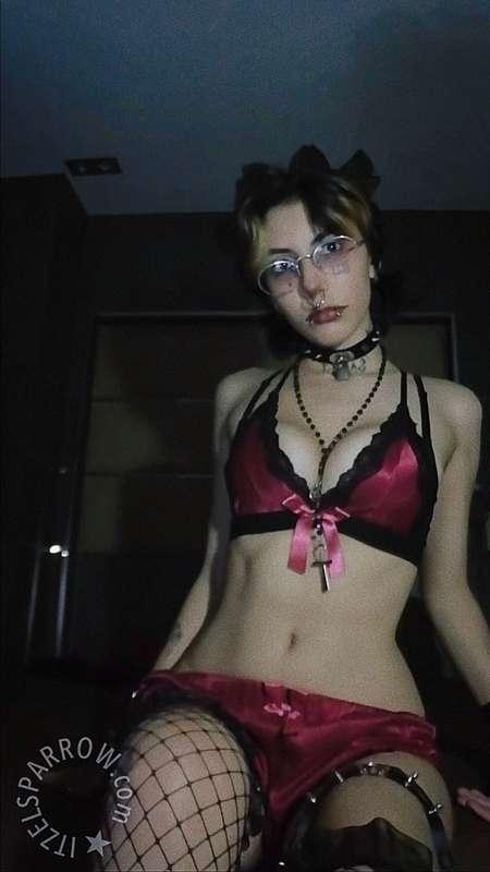 itzel2002 image #2