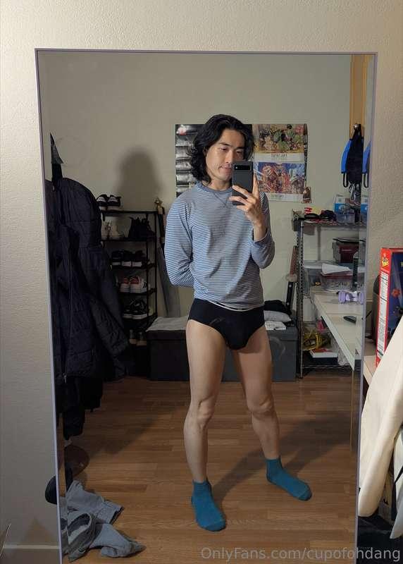 (Pictures) Just wanted to show off my lazy day outfit. Hope ..