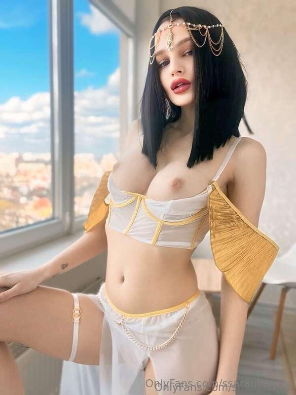 Her @mary.sweet.m beauty and attention will make you excited..