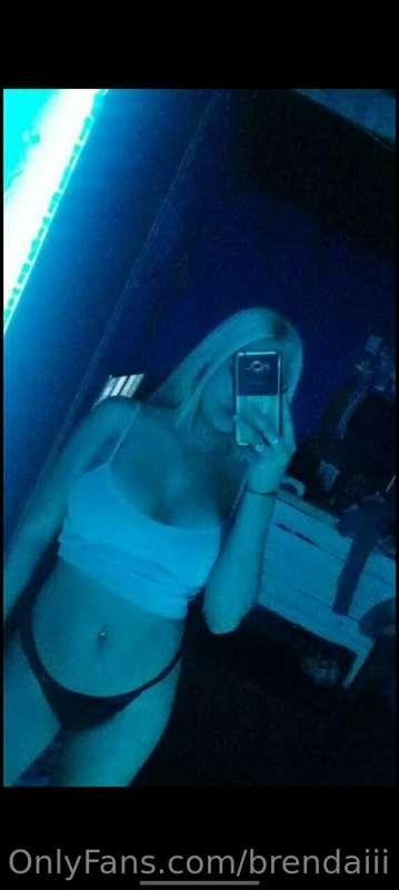 😈  @perlibeby  @perlibeby 😈

   👅👱🏼‍♀️The blonde of your dre..