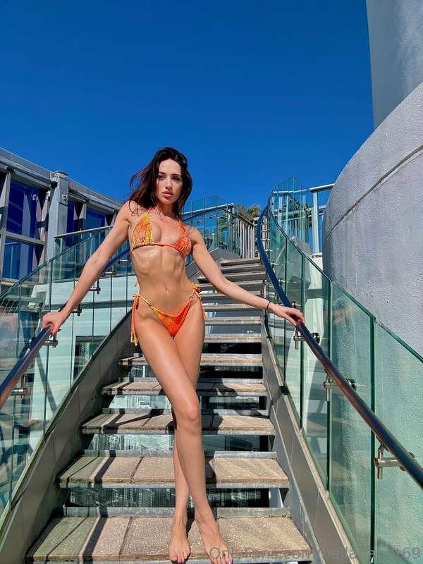 I want to play with my pussy all day, are you watching 😉