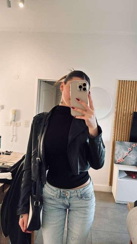 Blah day... Don't wanna go anywhere 🙄