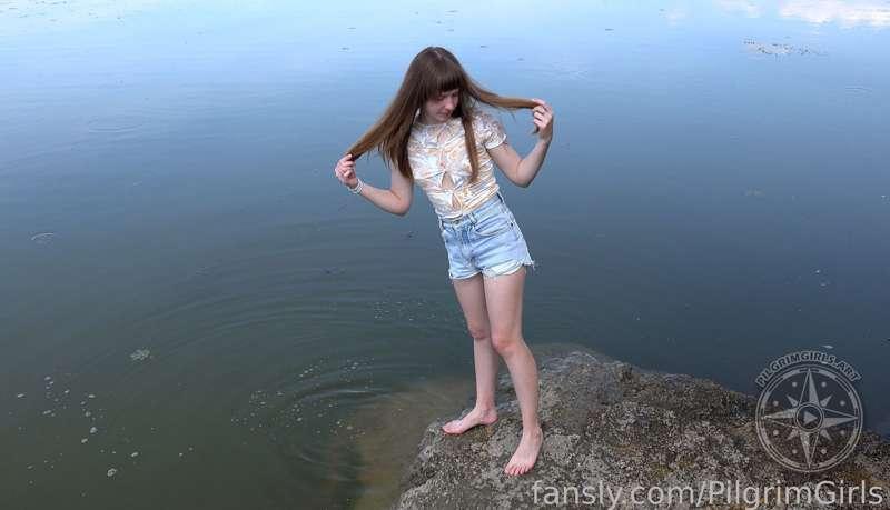 pilgrimgirls image #1
