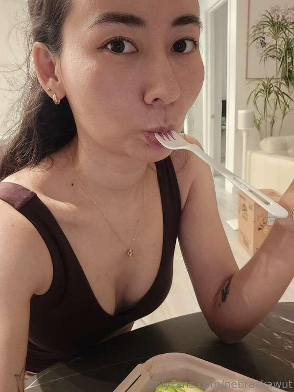feed me? 🤭