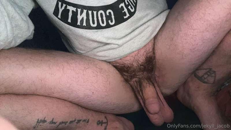 some low quality snaps of my FULL low hangers. Need to cum l..