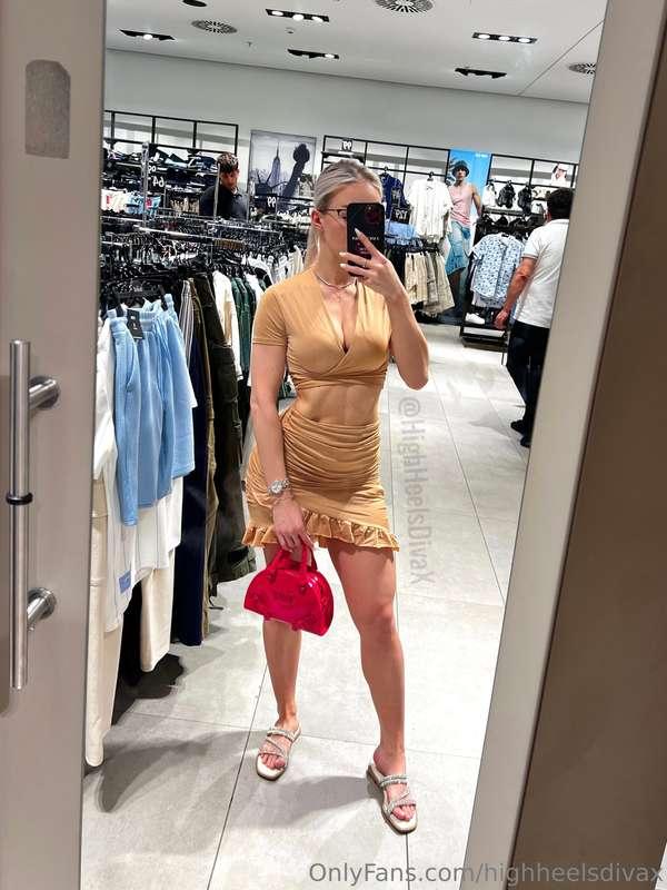 𝙒𝙤𝙧𝙨𝙝𝙞𝙥 𝙖𝙩 𝙁𝙞𝙧𝙨𝙩 𝙎𝙞𝙜𝙝𝙩What would you even do if you saw my p..