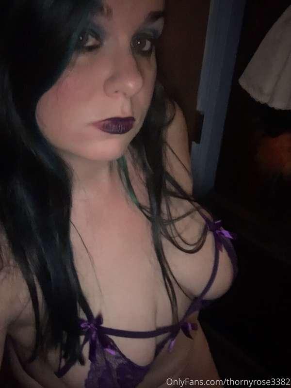 Smoking Hot <3 Love you guys! <3